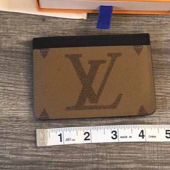 Louis Vuitton Monogram Card Holder - Picture 5 of 7